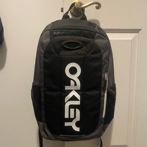 Oakley Mens Enduro Backpack
